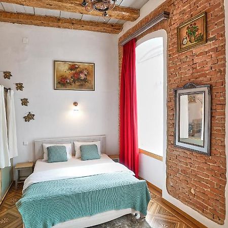 1881 Brasov Old Town Apartments מראה חיצוני תמונה